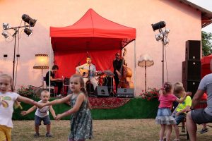 13528434_1157551304296174_5205298767083378855_o